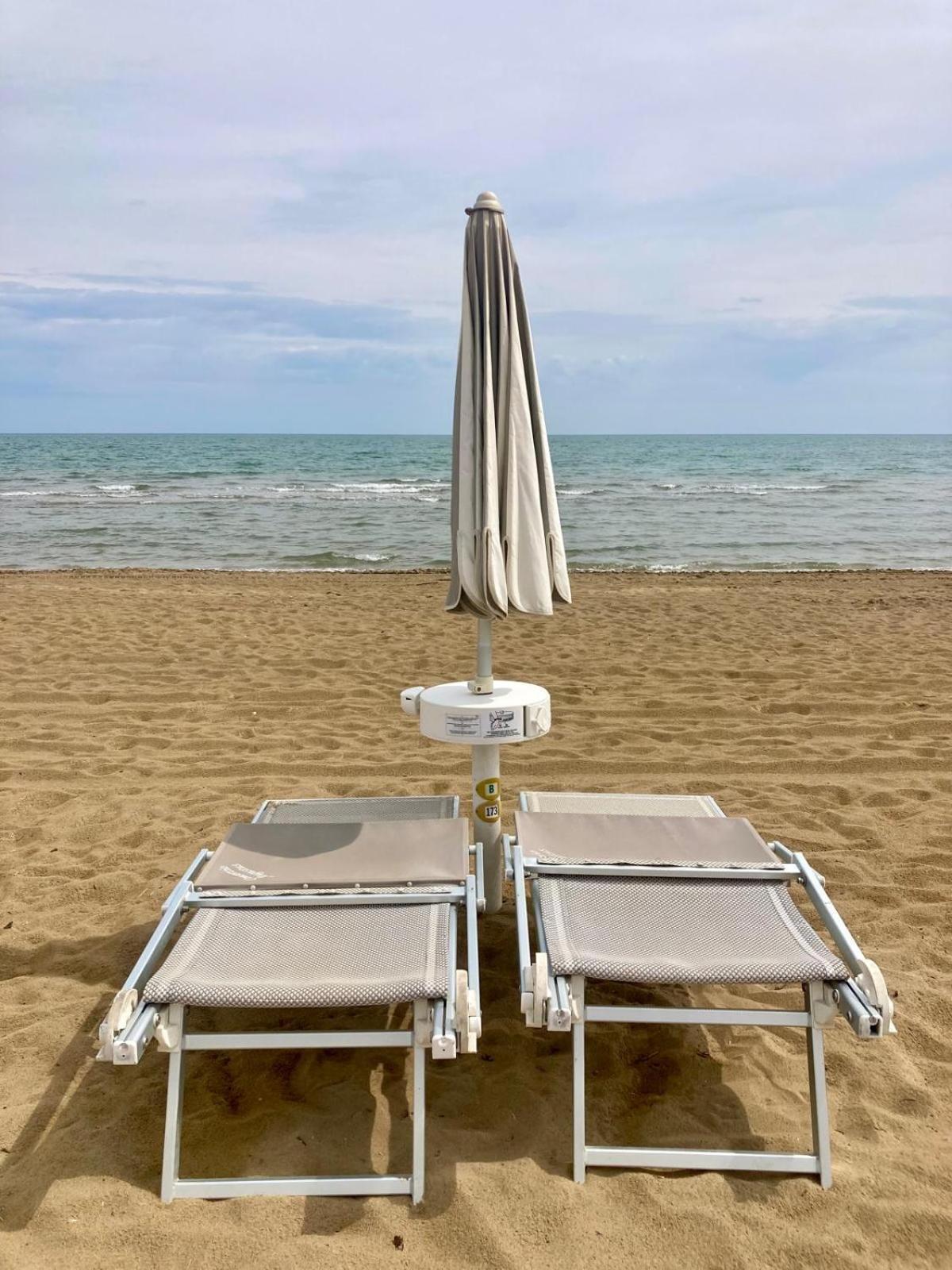 Hotel Ivana Lido di Jesolo Exterior foto